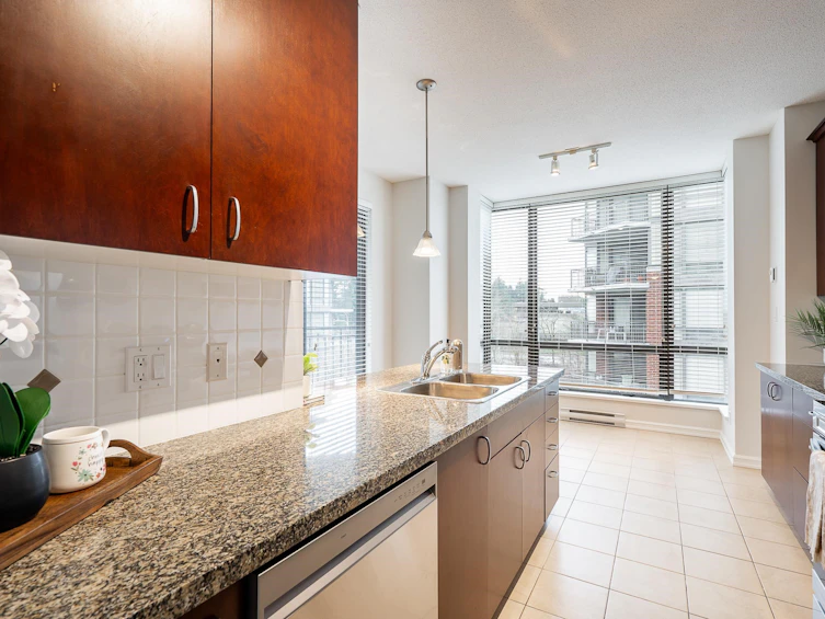 405-1551 Foster Street, Surrey, BC, V4B 5M1 - 15