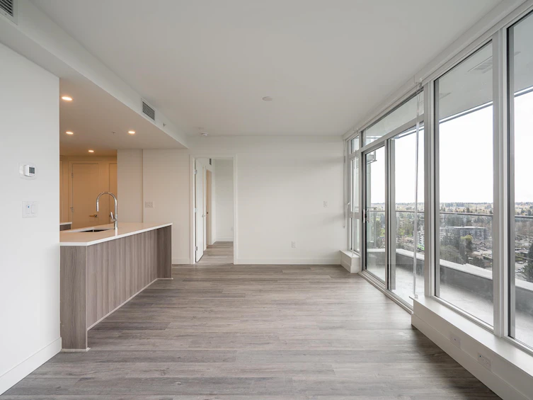 2104-9675 King George Boulevard, Surrey, BC, V3T 0T7 - 11