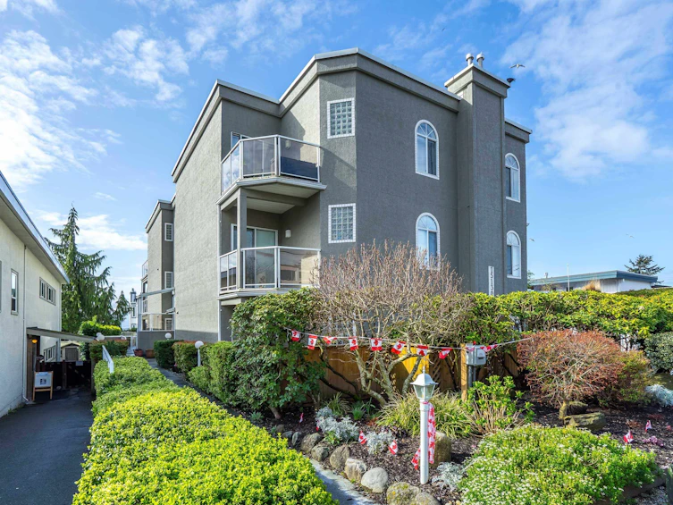 301-15130 Prospect Avenue, Surrey, BC, V4B 2B9 - 25