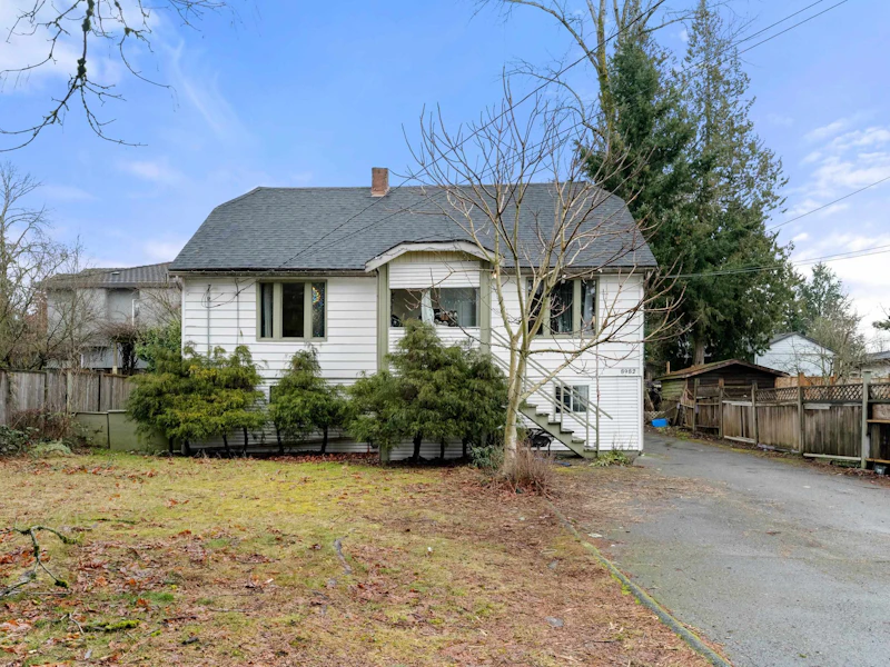 8982 148th Street, Surrey BC V3R 3W4