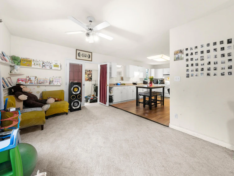 8982 148 Street, Surrey, BC, V3R 3W4 - 11