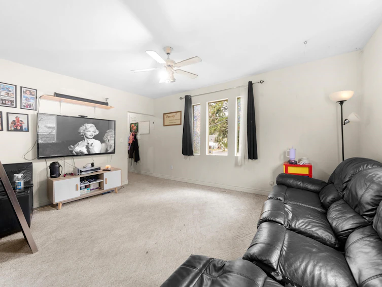 8982 148 Street, Surrey, BC, V3R 3W4 - 8