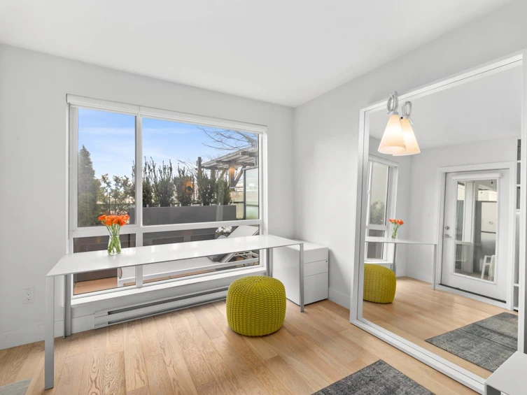 207-233 Kingsway, Vancouver, BC, V5T 3J5 - 4