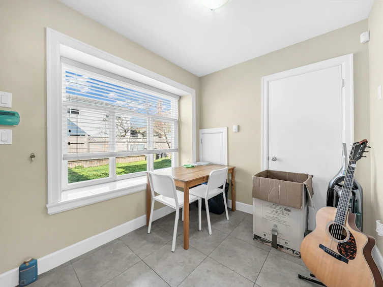 2213 Ferndale Street, Vancouver, BC, V5L 1Y6 - 9