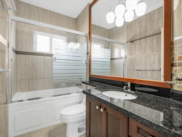 2213 Ferndale Street, Vancouver, BC, V5L 1Y6 - 23