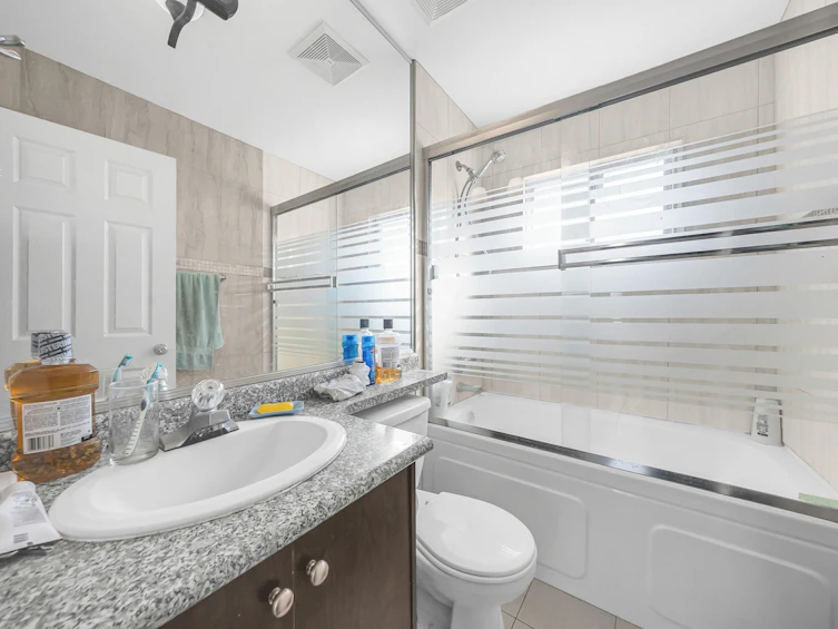 2213 Ferndale Street, Vancouver, BC, V5L 1Y6 - 30