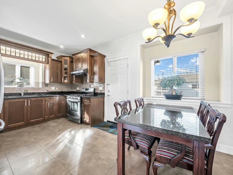 2213 Ferndale Street, Vancouver, BC, V5L 1Y6 - 14