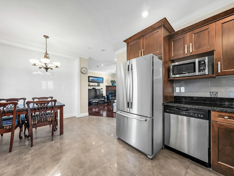 2213 Ferndale Street, Vancouver, BC, V5L 1Y6 - 18
