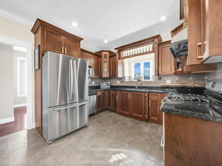 2213 Ferndale Street, Vancouver, BC, V5L 1Y6 - 19