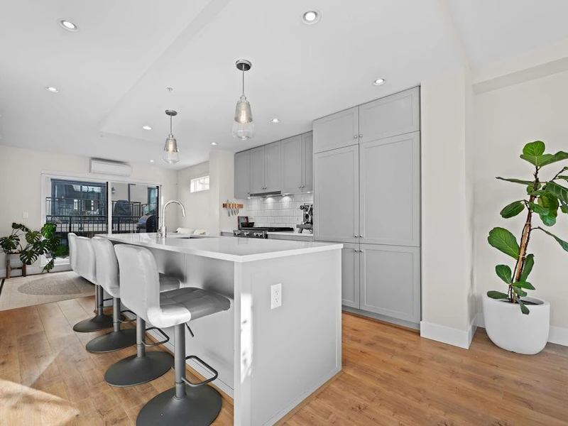 4328 Knight Street, Vancouver BC