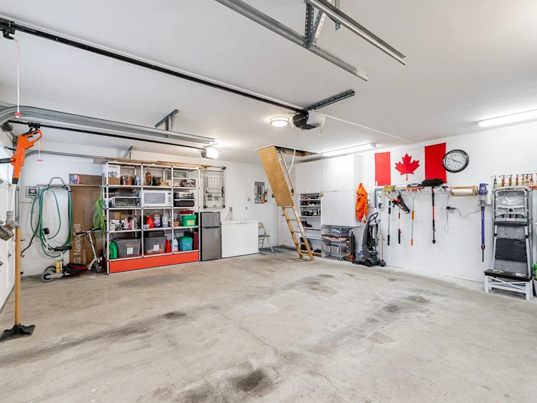 18647 56b Avenue, Surrey, BC, V3S 7N2 - 26