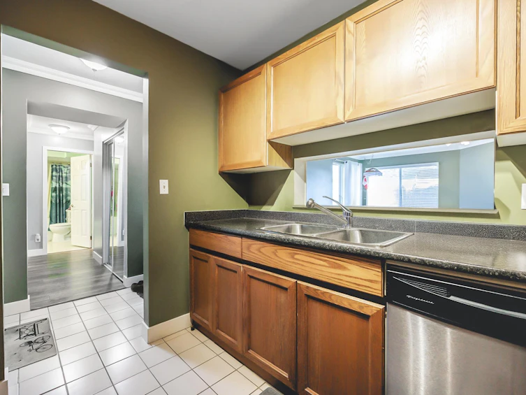 11-5661 Ladner Trunk Road, Delta, BC, V4K 1X3 - 6