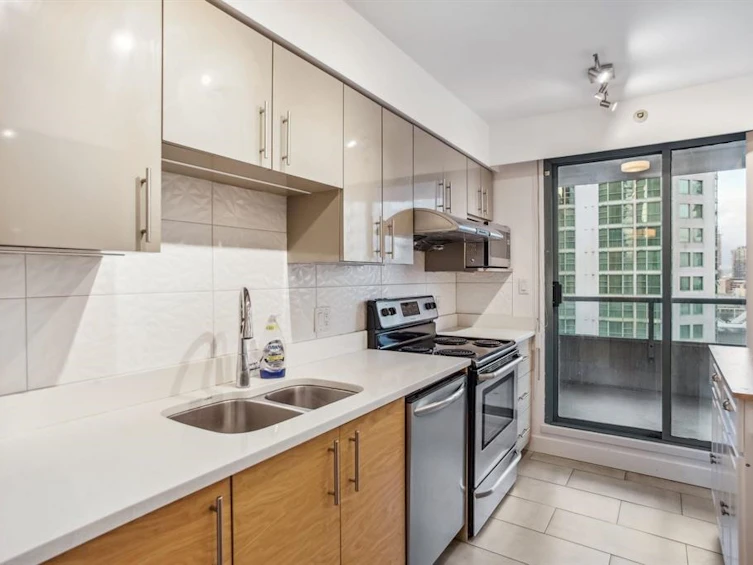 1406-888 Hamilton Street, Vancouver, BC, V6B 5W4 - 18
