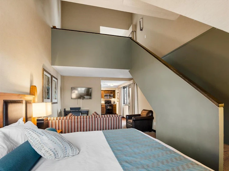 220-4220 Gateway Drive, Whistler, BC, V8E 0Z7