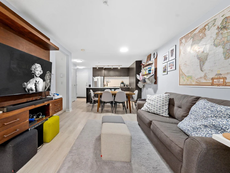204-1679 Lloyd Avenue, North Vancouver, BC, V7P 0A9 - 6