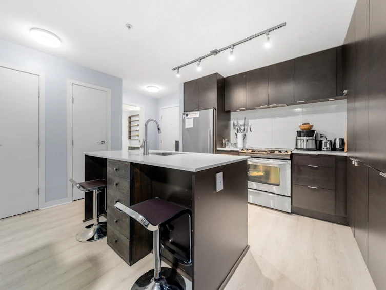 204-1679 Lloyd Avenue, North Vancouver, BC, V7P 0A9 - 16