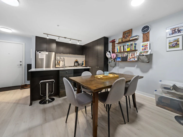 204-1679 Lloyd Avenue, North Vancouver, BC, V7P 0A9 - 7
