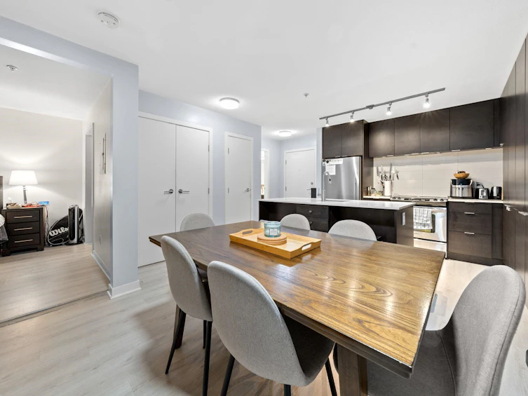 204-1679 Lloyd Avenue, North Vancouver, BC, V7P 0A9 - 9