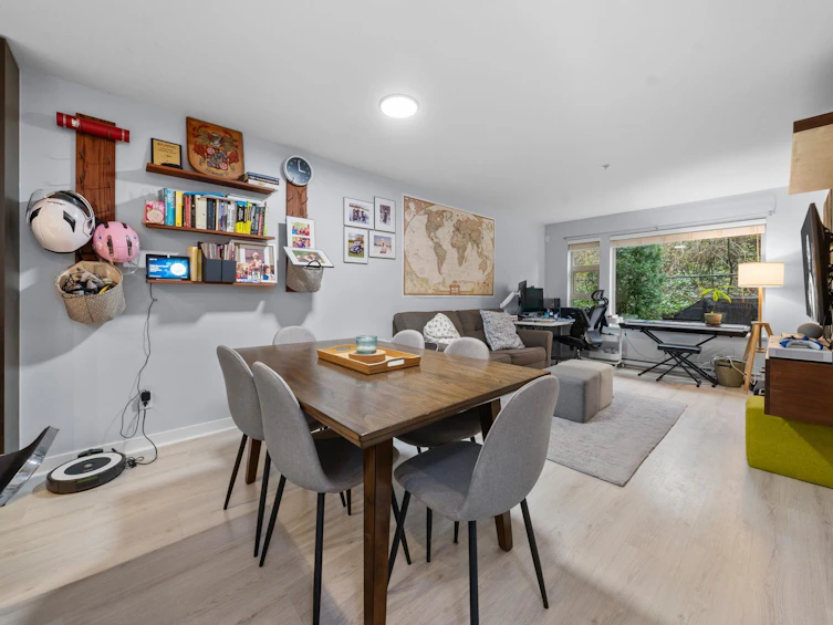 204-1679 Lloyd Avenue, North Vancouver, BC, V7P 0A9 - 10