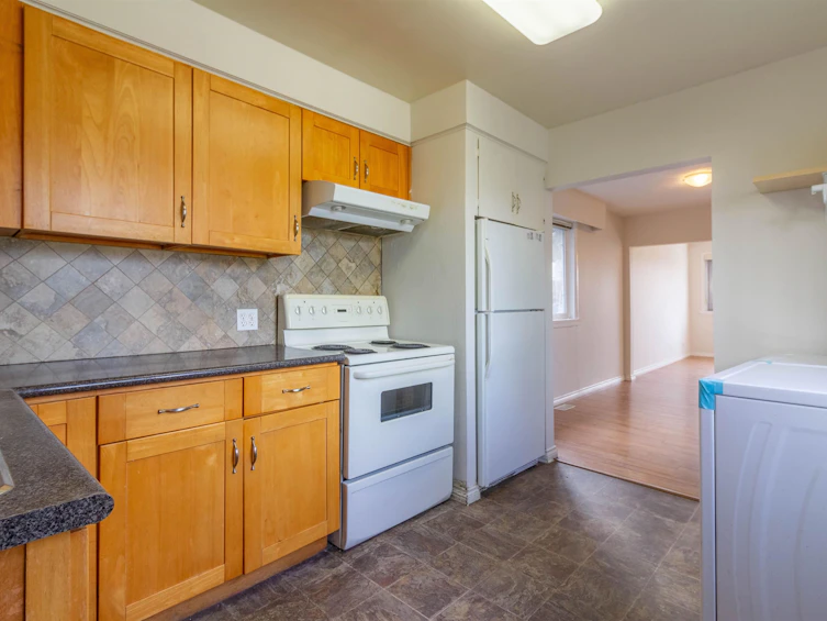 5630 Lincoln Street, Vancouver, BC, V5R 4P4 - 12