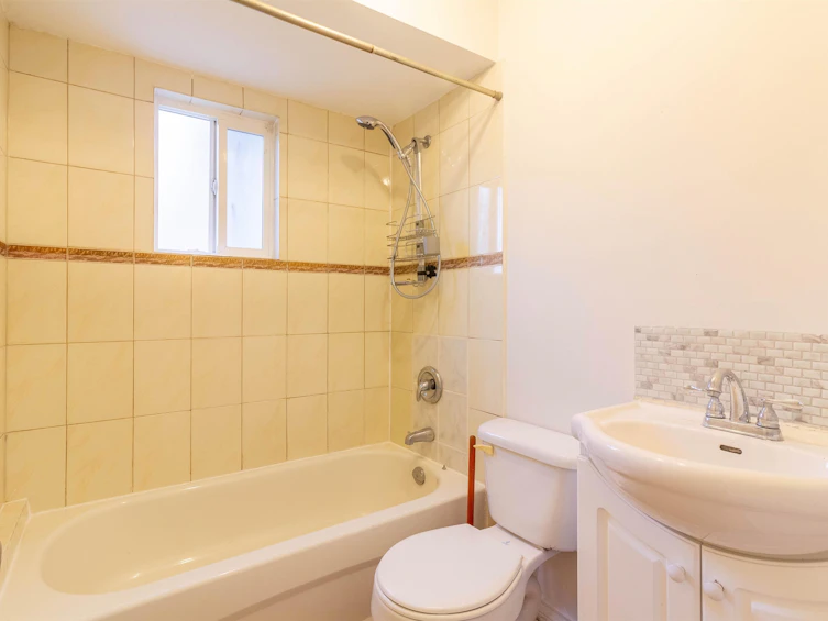 5630 Lincoln Street, Vancouver, BC, V5R 4P4 - 14