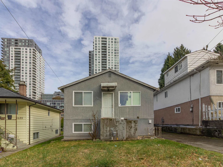 5630 Lincoln Street, Vancouver, BC, V5R 4P4 - 28