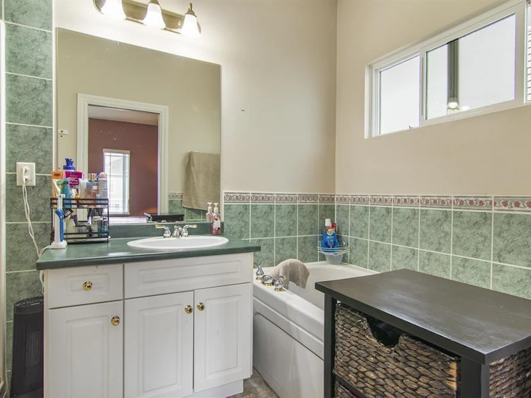 8025 D'herbomez Drive, Mission, BC, V2V 7B7 - 28