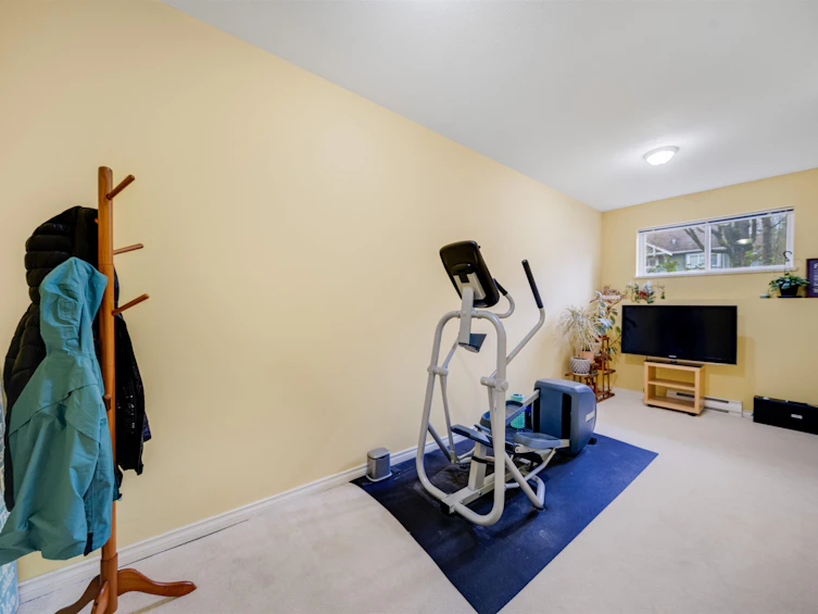 7386 Hawthorne Terrace, Burnaby, BC, V5E 4M4 - 23