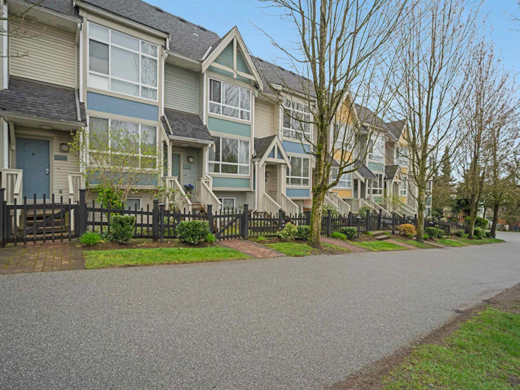 7386 Hawthorne Terrace, Burnaby, BC, V5E 4M4 - 2