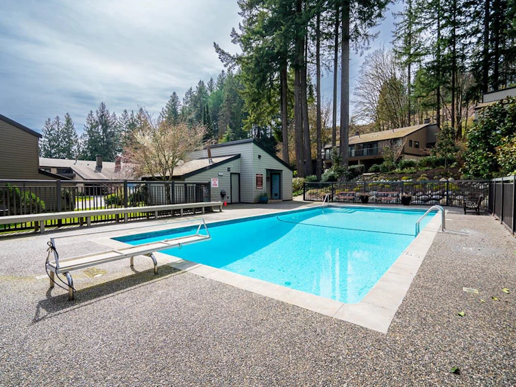 897 Heritage Boulevard, North Vancouver, BC, V7J 3G6 - 37