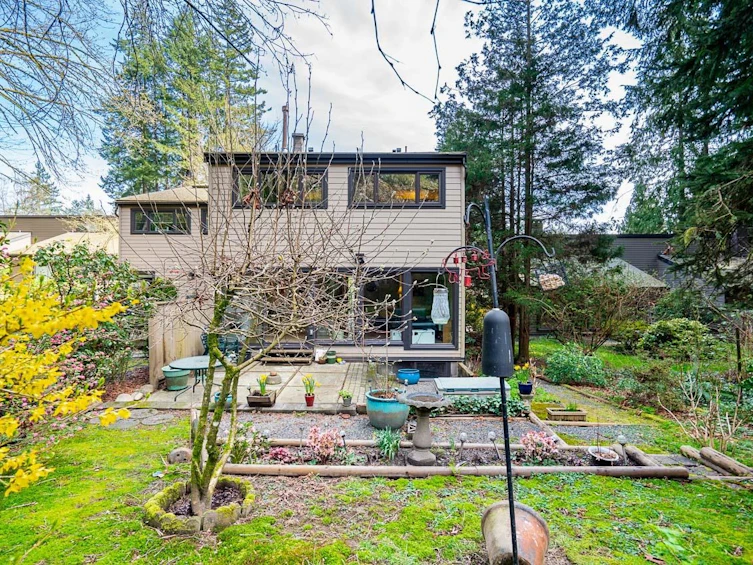 897 Heritage Boulevard, North Vancouver, BC, V7J 3G6 - 33