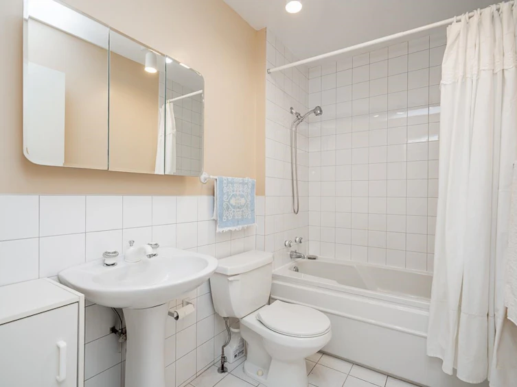 897 Heritage Boulevard, North Vancouver, BC, V7J 3G6 - 29