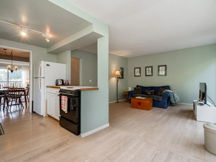 897 Heritage Boulevard, North Vancouver, BC, V7J 3G6 - 14
