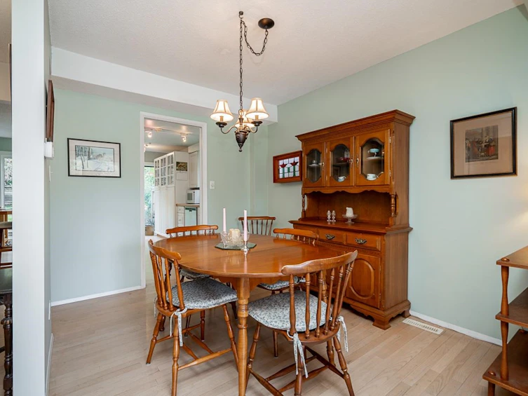 897 Heritage Boulevard, North Vancouver, BC, V7J 3G6 - 11