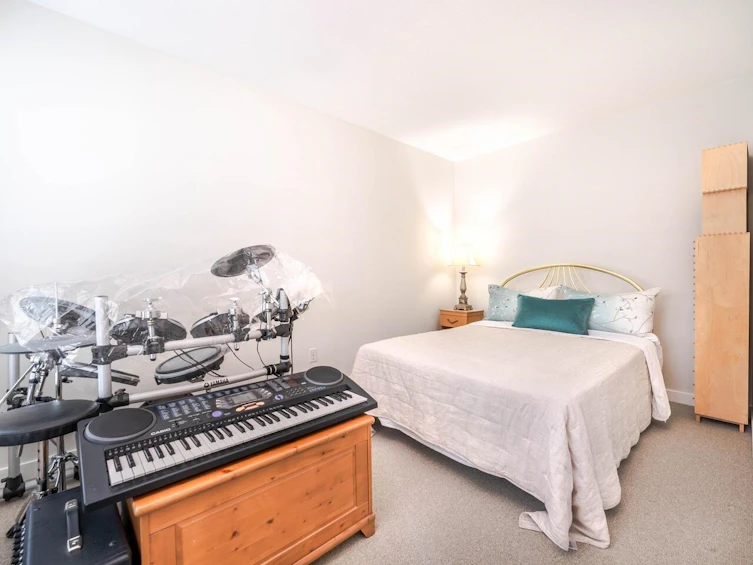 8459 Portside Court, Vancouver, BC, V5P 4V4 - 14