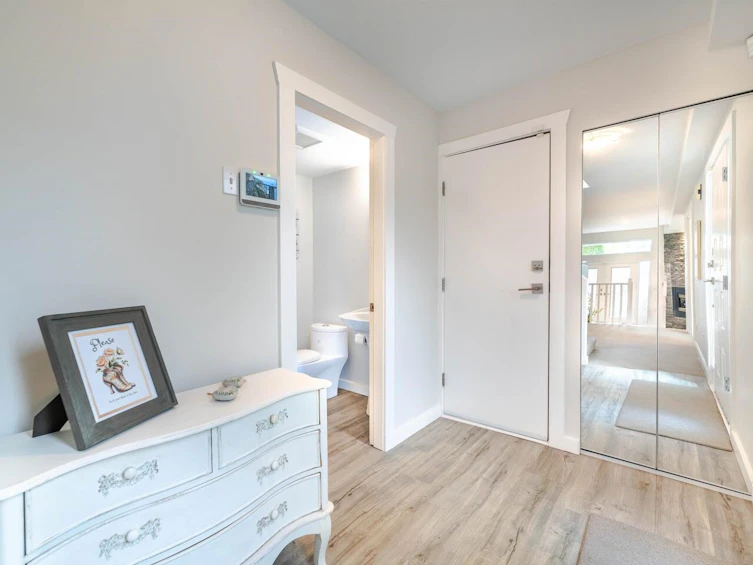 8459 Portside Court, Vancouver, BC, V5P 4V4 - 18