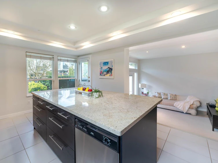 8459 Portside Court, Vancouver, BC, V5P 4V4 - 21