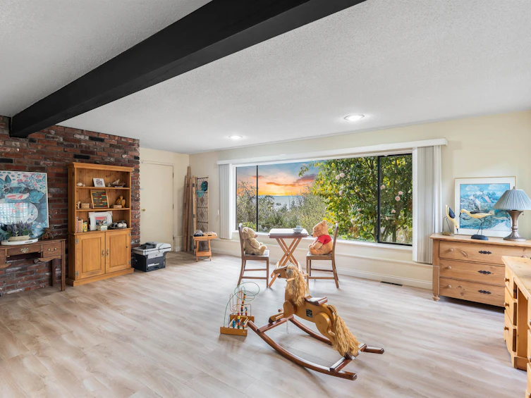 4215 Rockridge Road, West Vancouver, BC, V7W 1A3 - 32