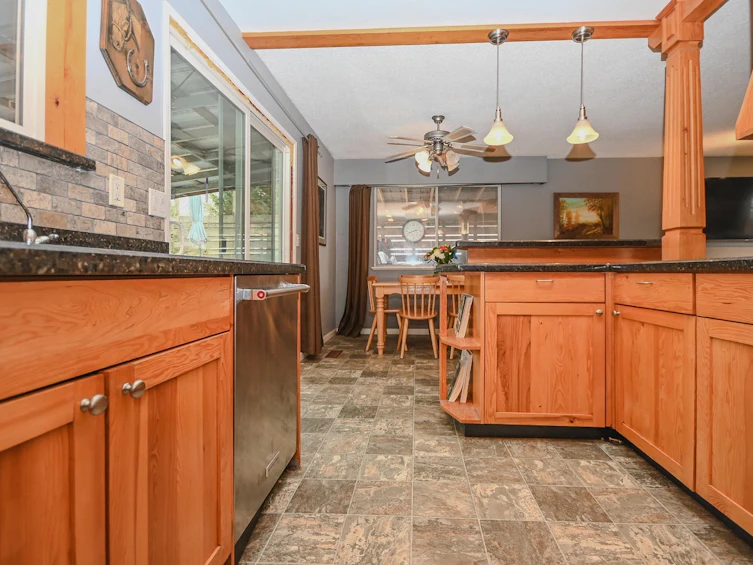 3661 Vincent Street, Port Coquitlam, BC, V3B 3T8 - 6