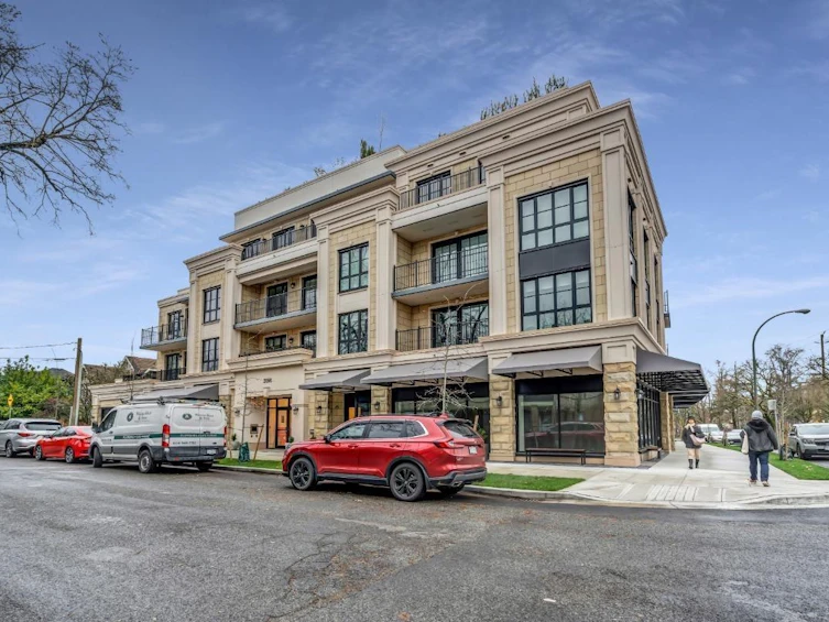 211-2096 W 47th Avenue, Vancouver, BC, V6M 2M7