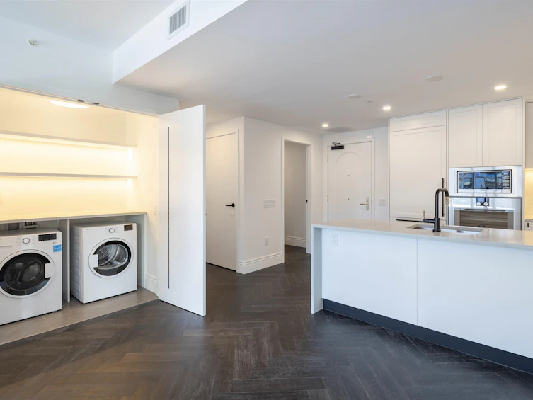 211-2096 W 47th Avenue, Vancouver, BC, V6M 2M7 - 9