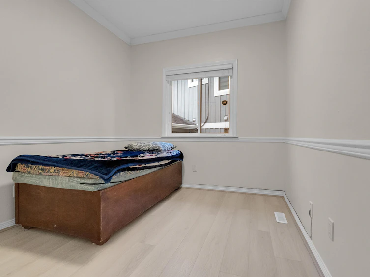 16670 85 Avenue, Surrey, BC, V4N 4W3 - 17