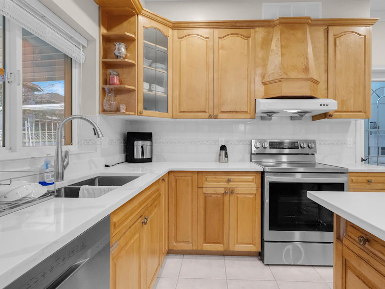 16670 85 Avenue, Surrey, BC, V4N 4W3 - 10