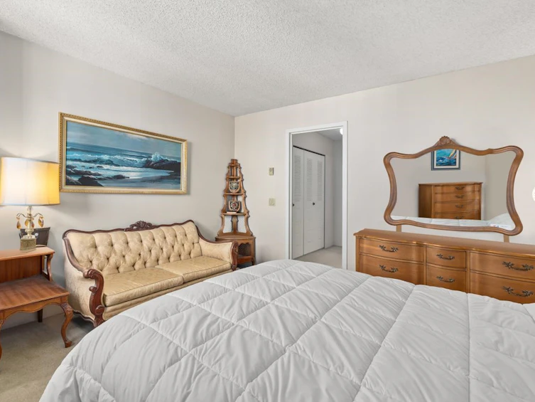 2207-3980 Carrigan Court, Burnaby, BC, V3N 4S6 - 12
