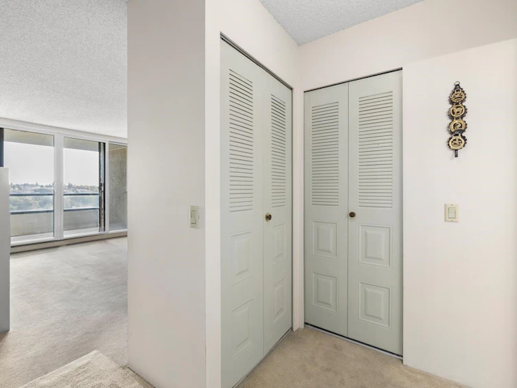 2207-3980 Carrigan Court, Burnaby, BC, V3N 4S6 - 18