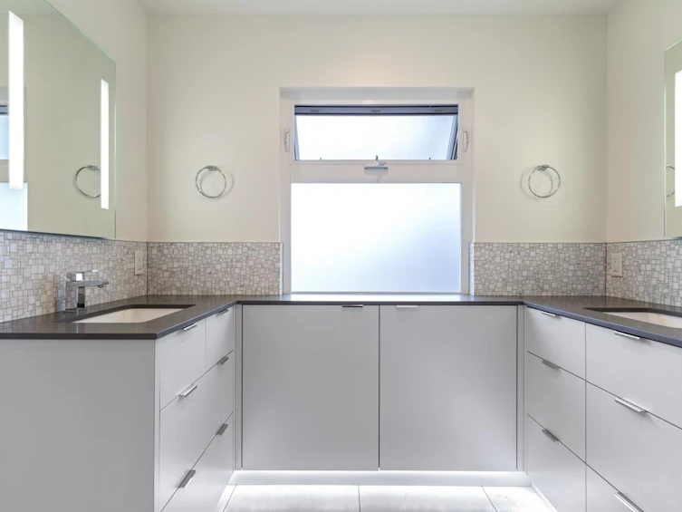 3232 W 6th Avenue, Vancouver, BC, V6K 1X8 - 26