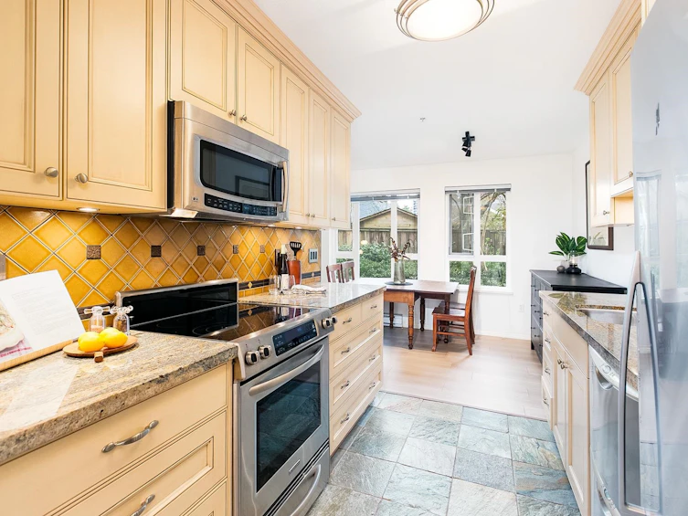 113-5683 Hampton Place, Vancouver, BC, V6T 2H3 - 10