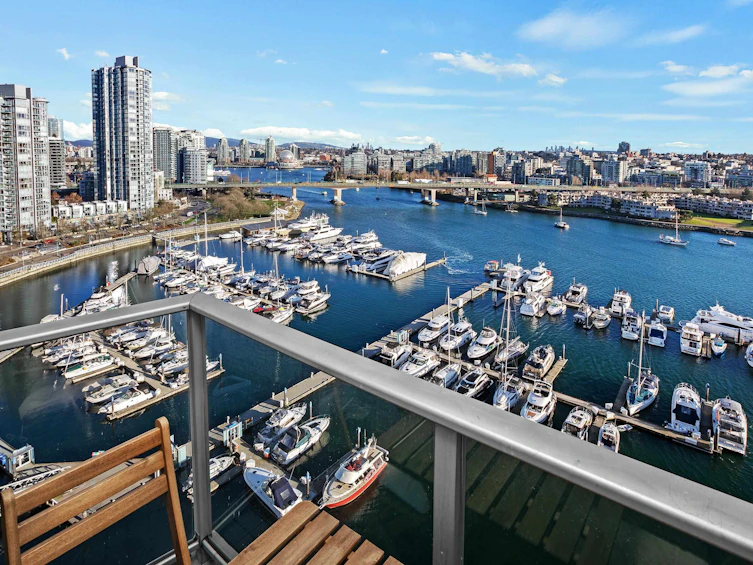 1901-1228 Marinaside Crescent, Vancouver, BC, V5S 2L7