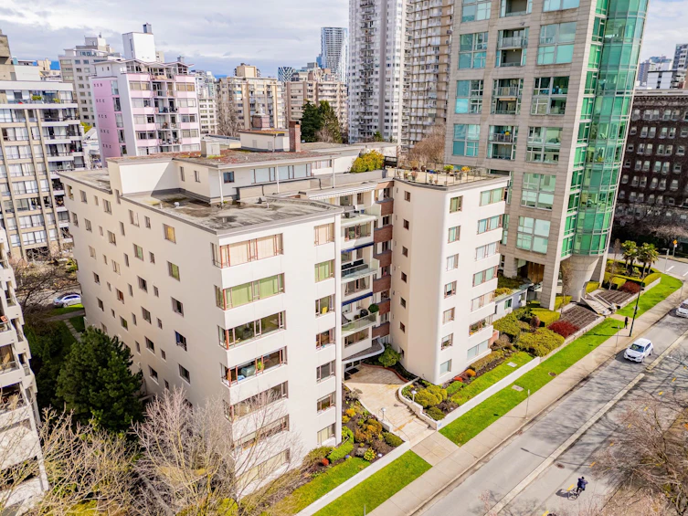 106-1949 Beach Avenue, Vancouver, BC, V6G 1Z2 - 5