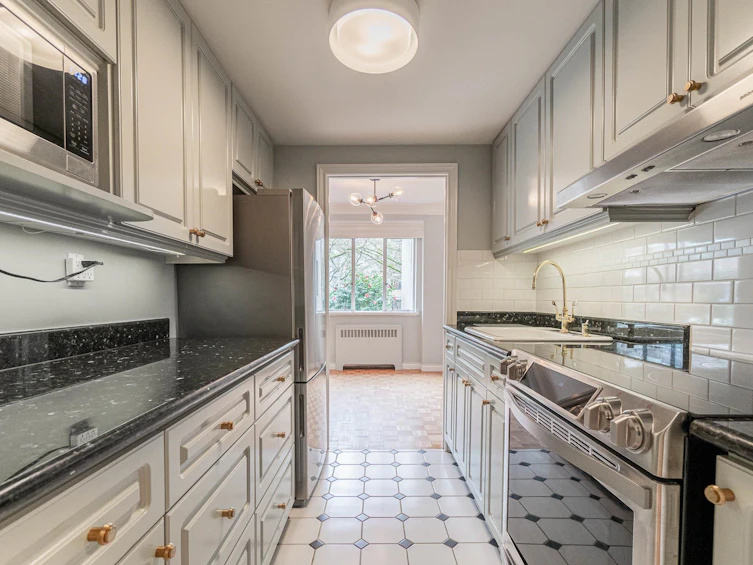106-1949 Beach Avenue, Vancouver, BC, V6G 1Z2 - 15